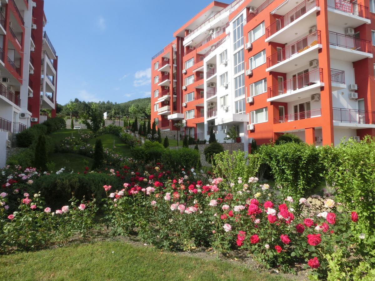 Sea View Apartment, Panorama, Pools And Beach, Sveti Vlas Ngoại thất bức ảnh