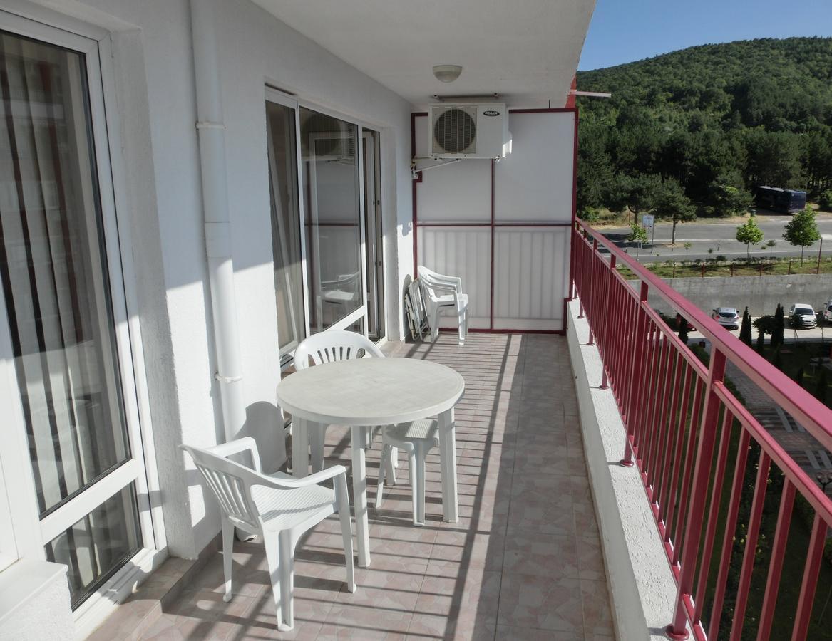 Sea View Apartment, Panorama, Pools And Beach, Sveti Vlas Ngoại thất bức ảnh